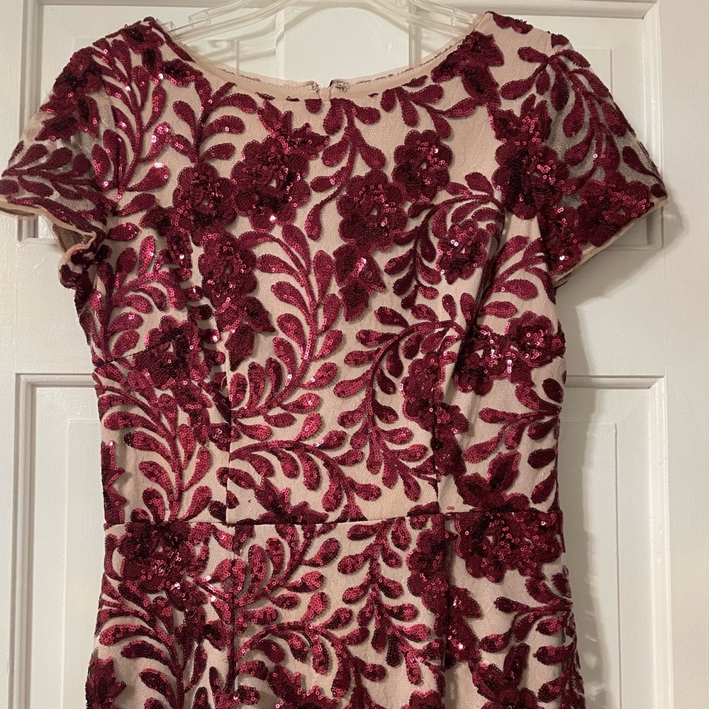 Burgundy Sequins Bodycon Dress Betsy & Adam - Split in back.